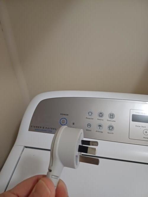 Second-hand Fisher & Paykel 7kg Top Load Washing Machine - Photo 5)