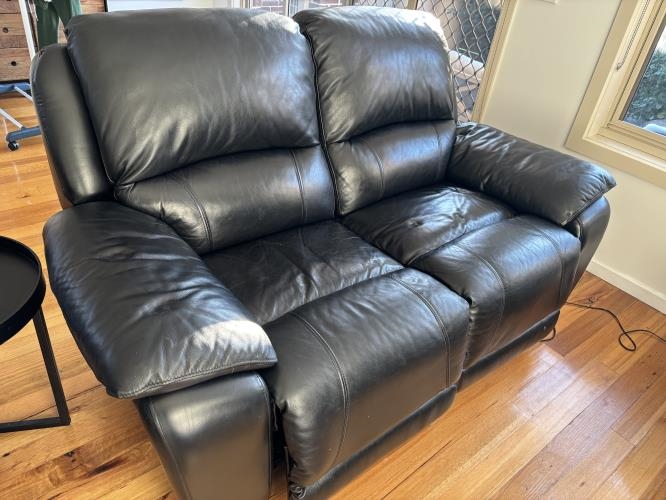 Second-hand Electric Recliner Sofa with matching Armchair - Photo 5)