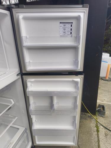 Second-hand Samsung 320L Top Mount Fridge - Photo 5)