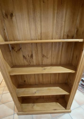 Second-hand Bookshelf - Photo 5)