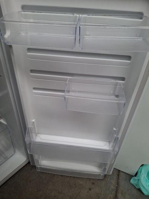Second-hand Westinghouse 275L Top Mount Fridge - Photo 5)