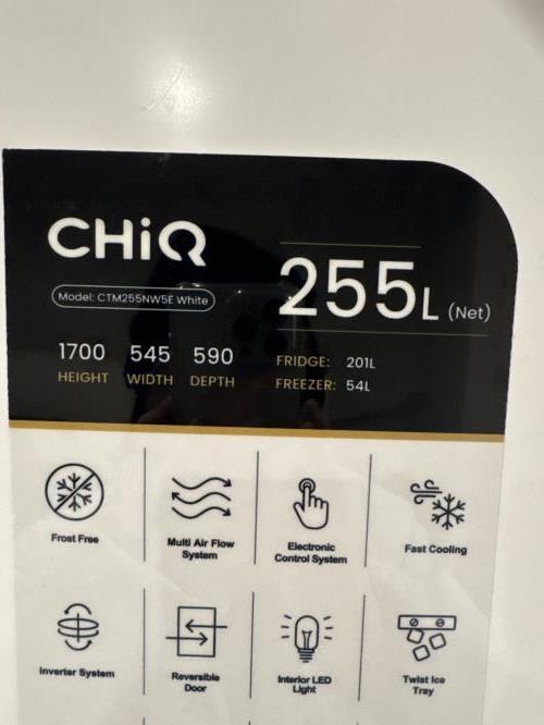 Second-hand Chiq 255L Top Mount Fridge - Photo 5)