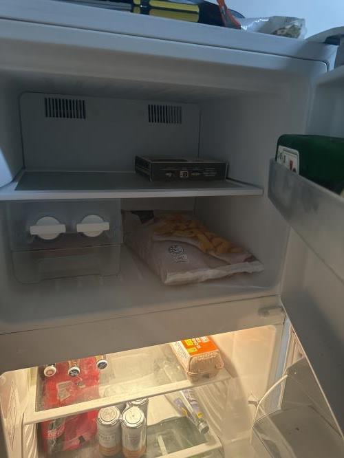 Second-hand Westinghouse 330L Top Mount Fridge - Photo 5)