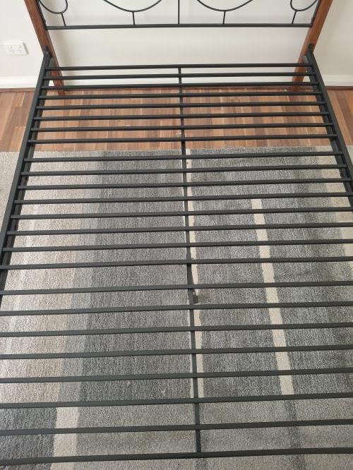 Second-hand Queen Bed Frame - Photo 5)