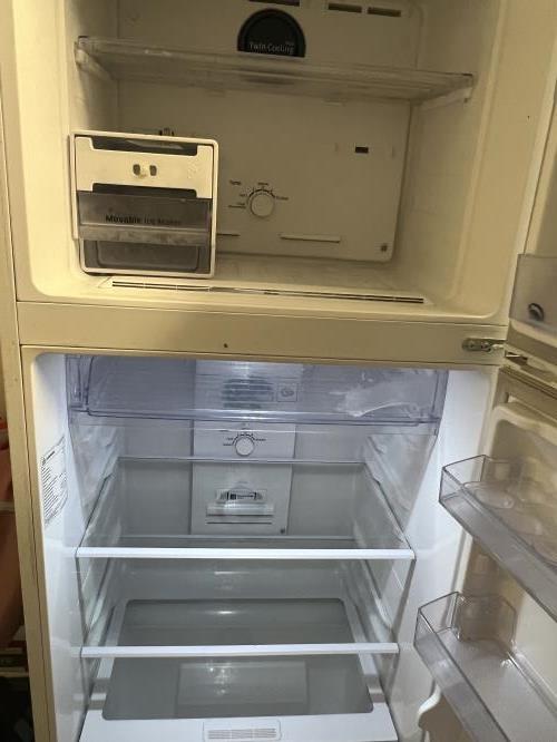 Second-hand Samsung 400L Top Mount Fridge - Photo 5)