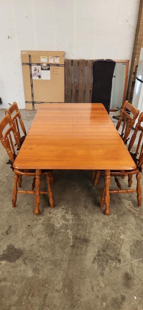 Second-hand Extendable Dining Table with 4 Chairs - Photo 5)