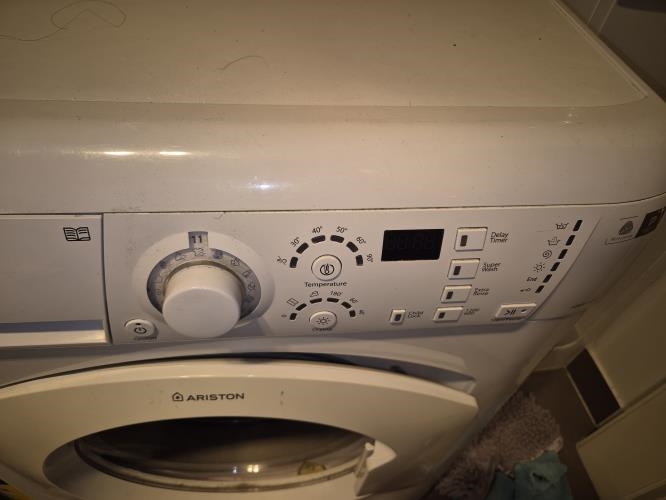 Second-hand Ariston 7.5kg / 4.5kg Washer-Dryer Combo - Photo 5)