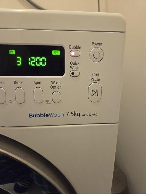 Second-hand Samsung 7.5kg Front Load Washing Machine - Photo 5)