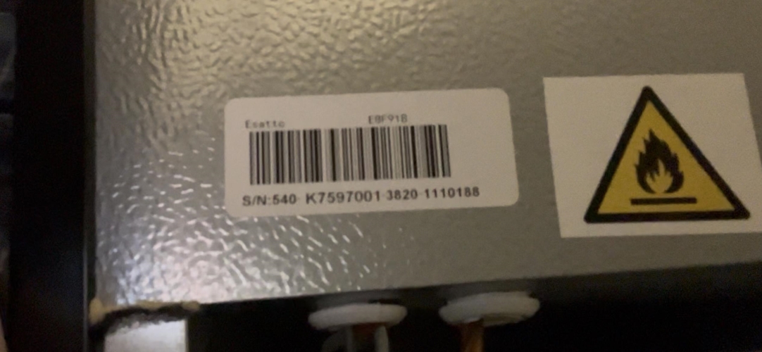 Second-hand Esatto 87L Bar Fridge - Photo 5)