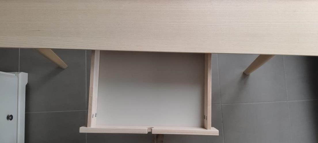 Second-hand IKEA LISABO Desk - Photo 5)