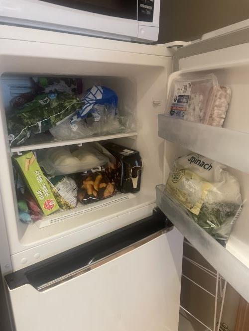Second-hand Hisense 230L Top Mount Fridge - Photo 5)