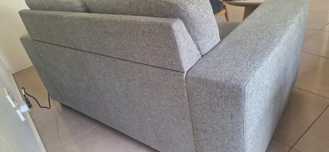 Second-hand  - Photo 5)