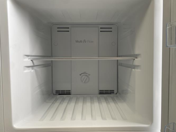 Second-hand Chiq 202L Top Mount Fridge - Photo 5)