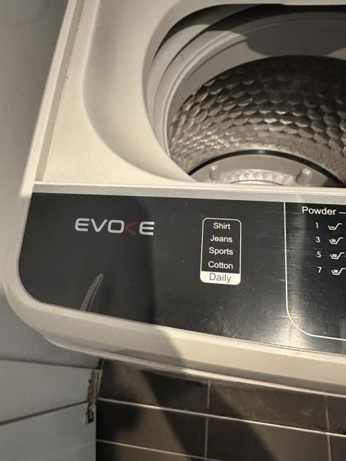 Second-hand Evoke 6kg Top Load Washing Machine - Photo 5)