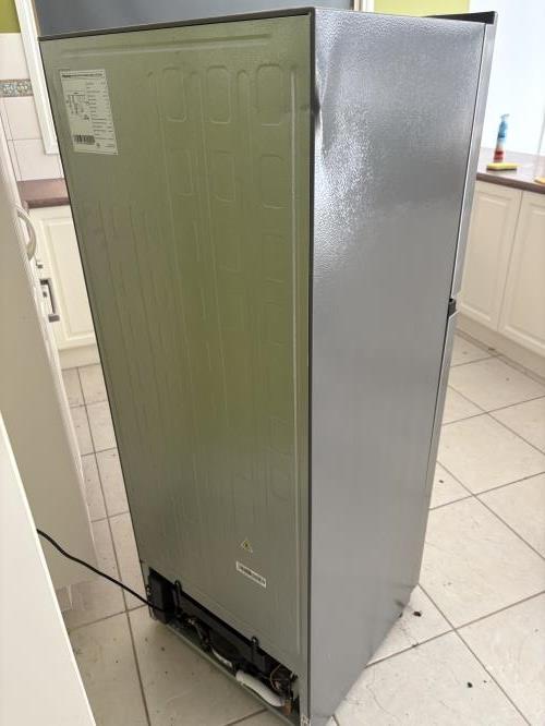 Second-hand Hisense 205L Top Mount Fridge - Photo 5)