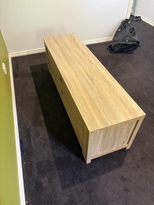 Second-hand Entertainment Unit - Photo 5)