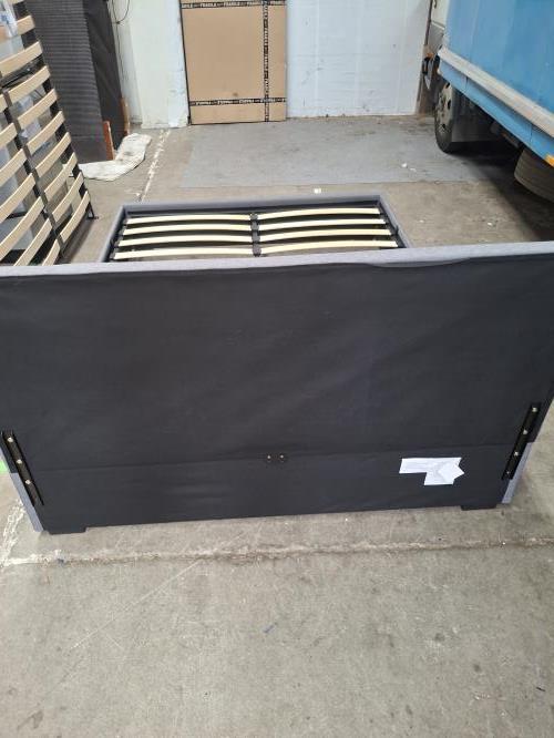 Second-hand Queen Size Bed Frame - Photo 5)