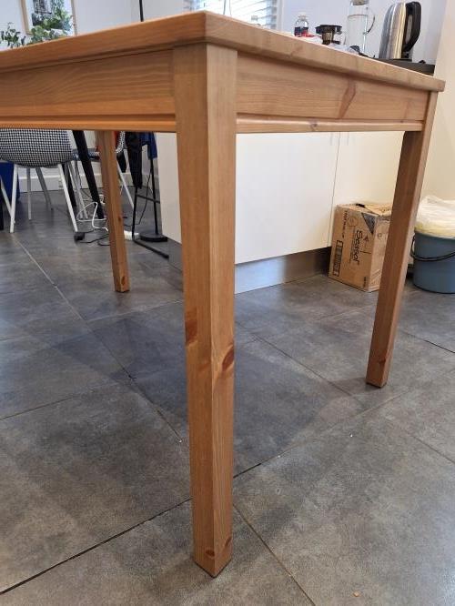 Second-hand Dining Table with 4 Chairs - Photo 5)