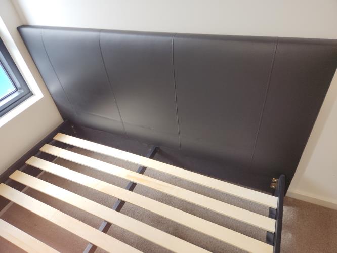 Second-hand Queen Size Bed Frame - Photo 5)