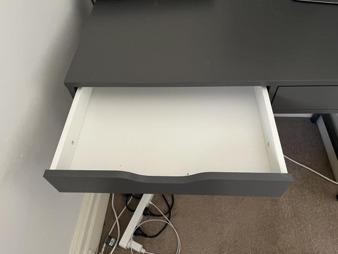 Second-hand Desk - Photo 5)