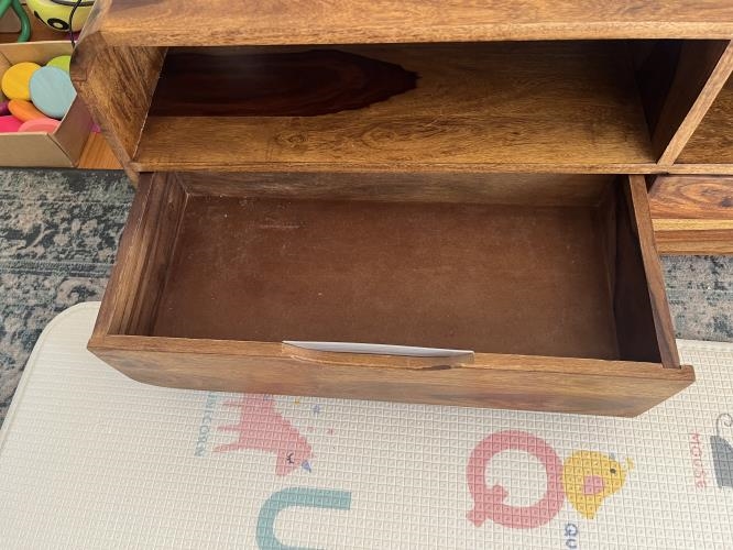 Second-hand Entertainment Unit - Photo 5)