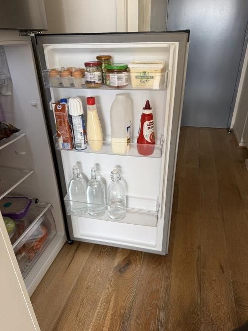 Second-hand Hisense 326L Top Mount Fridge - Photo 5)