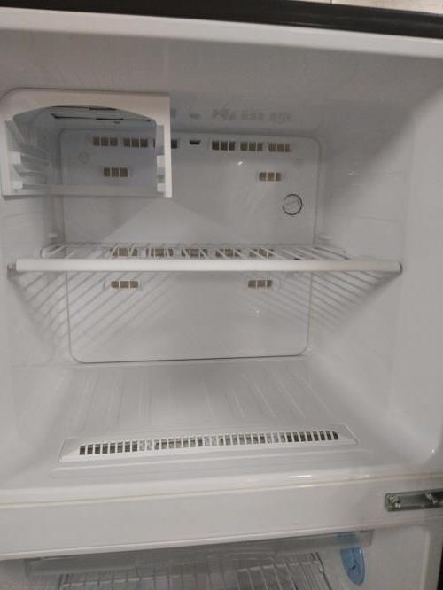 Second-hand Samsung 230L Top Mount Fridge - Photo 5)