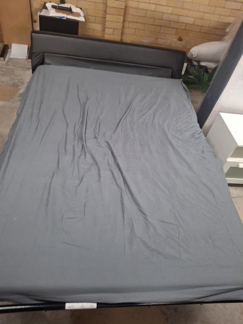 Second-hand Sofa Bed - Photo 5)