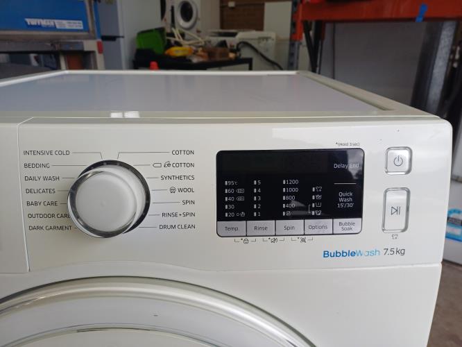 Second-hand Samsung 7.5kg Front Load Washing Machine - Photo 5)
