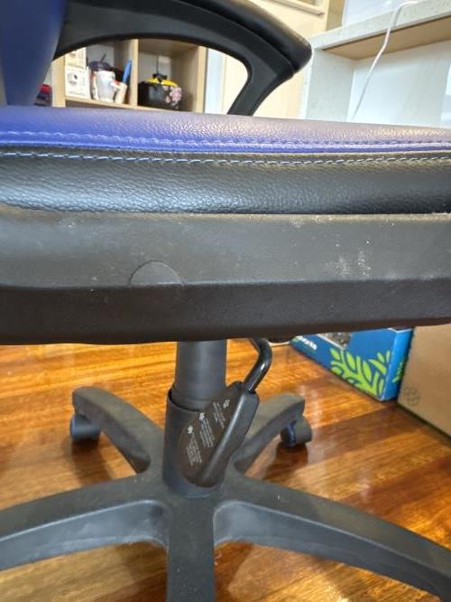 Second-hand Nitro Concepts Gaming Chair - Photo 5)