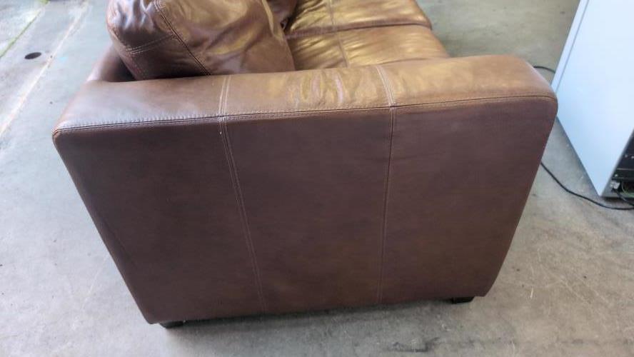 Second-hand Sofa - Photo 5)