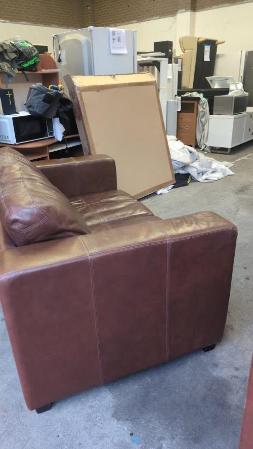 Second-hand Stunning Two Seater Sofa - Photo 5)