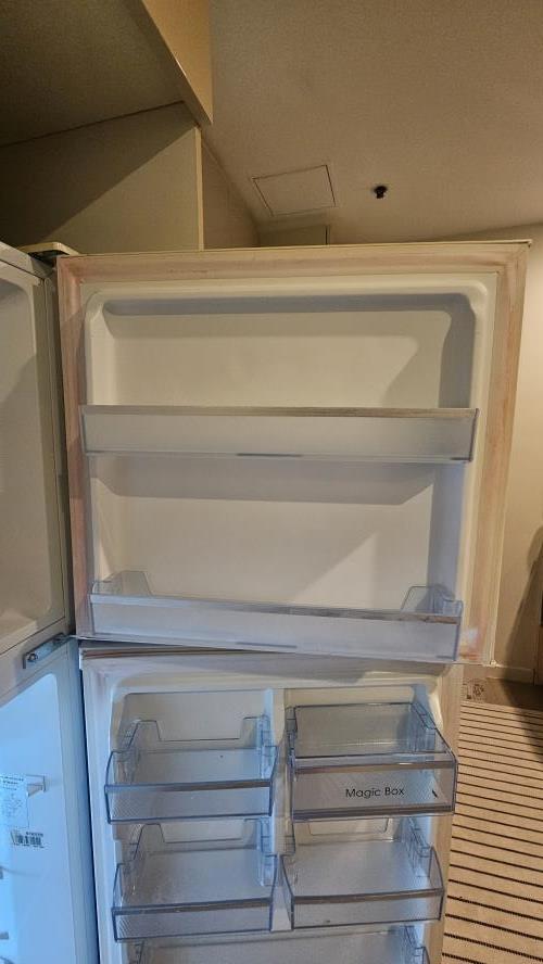 Second-hand Midea 268L Top Mount Fridge - Photo 5)