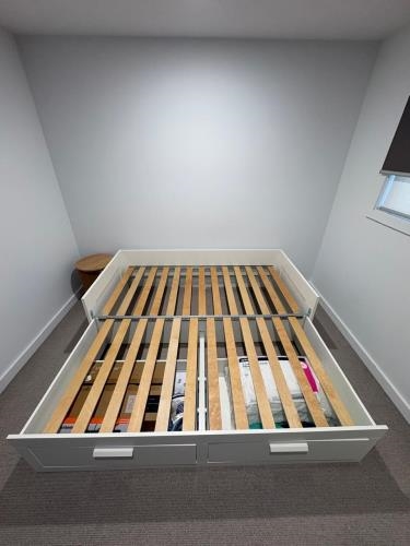 Second-hand Ikea Bed with Trundle bed and underbed drawers - Photo 5)