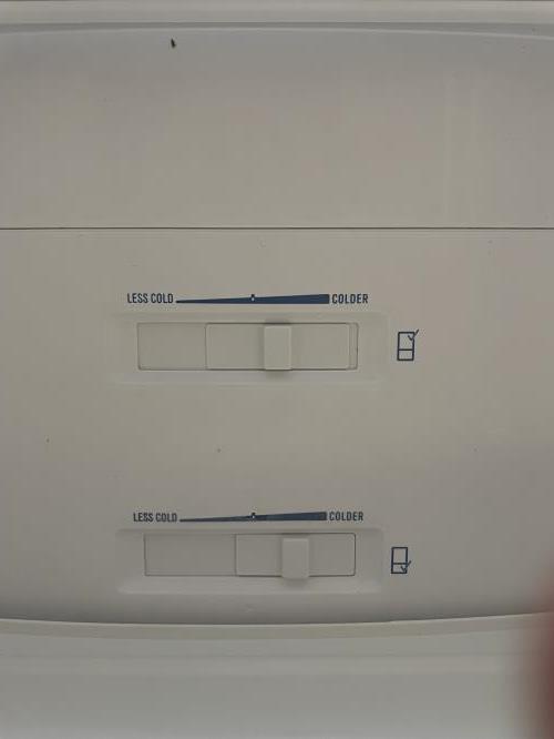 Second-hand Westinghouse 370L Bottom Mount Fridge - Photo 5)