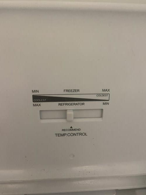 Second-hand Chiq 202L Top Mount Fridge - Photo 5)