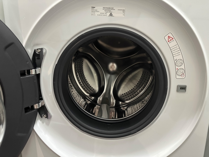 Second-hand Haier 7.5kg Front Load Washing Machine - Photo 5)