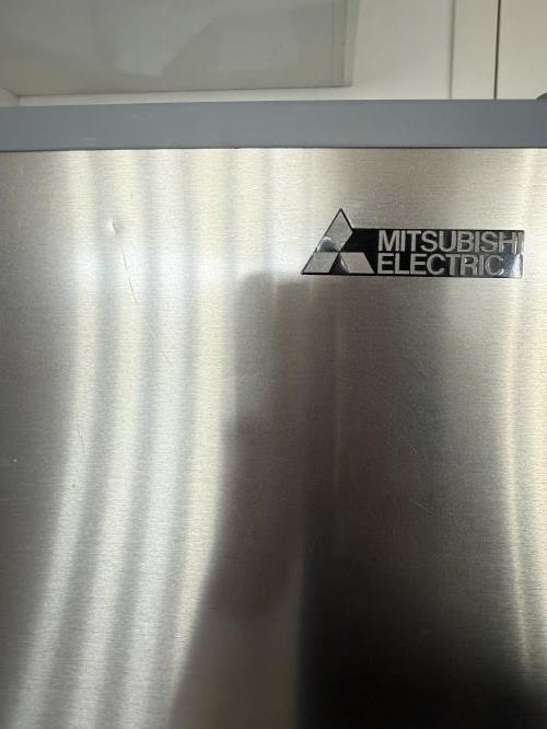 Second-hand Mitsubishi 325L Bottom Mount Fridge - Photo 5)