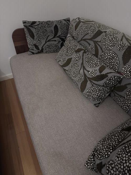 Second-hand Two Seater Sofa - Photo 5)