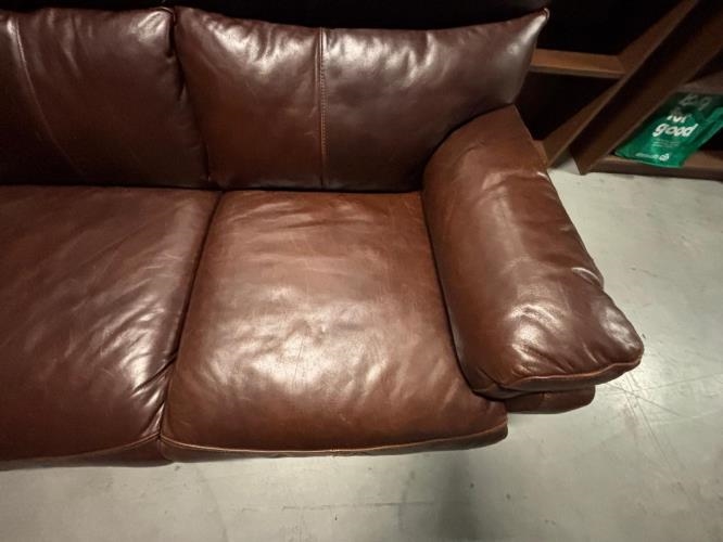 Second-hand Three Seater Sofa - Photo 5)