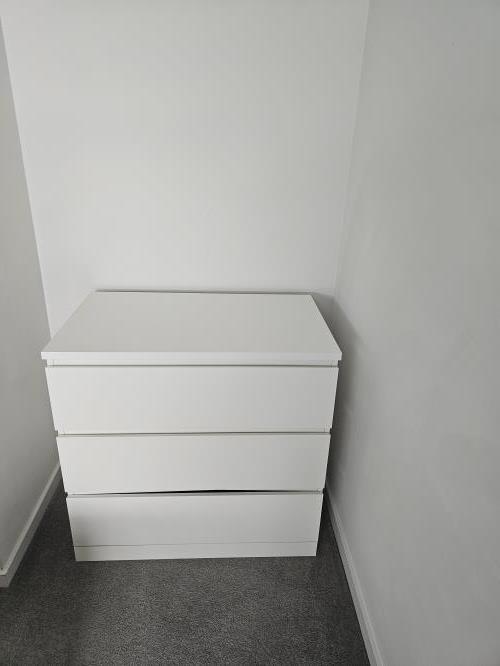 Second-hand IKEA Malm 3 Drawer Chest of Drawers - Photo 5)