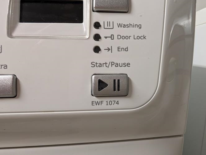 Second-hand Electrolux 7kg Front Load Washing Machine - Photo 5)