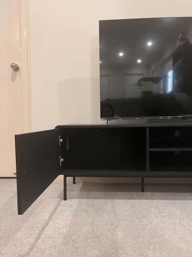 Second-hand Entertainment Unit - Photo 5)