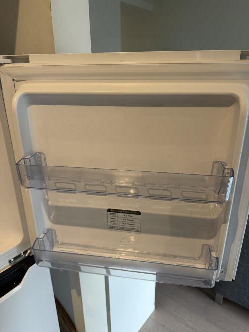 Second-hand TCL 198L Top Mount Fridge - Photo 5)
