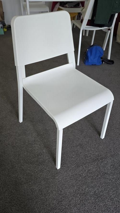 Second-hand IKEA Dining Table with 4 Chairs - Photo 5)