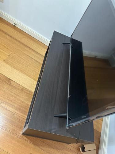 Second-hand Ffalcon 40\" Smart TV - Photo 6)