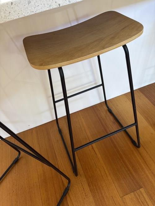 Second-hand Set of 3 Bar Stools - Photo 6)