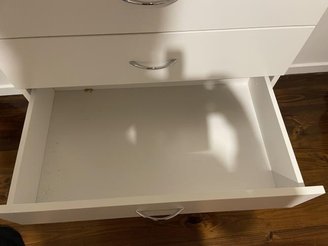 Second-hand Chest of Drawers - Photo 6)