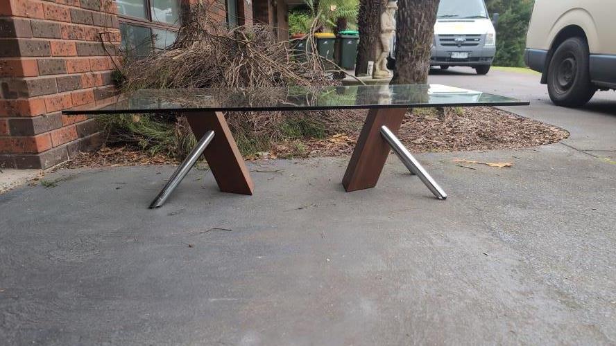 Second-hand Coffee Table - Photo 6)