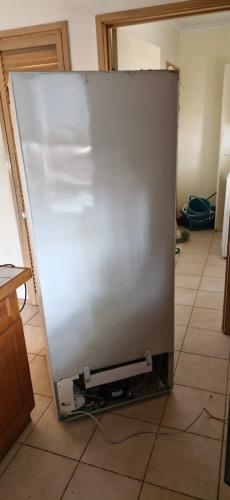 Second-hand Fisher & Paykel 442L Bottom Mount Fridge - Photo 6)